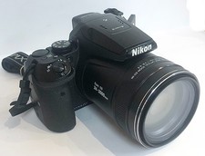 Nikon Coolpix P900 83X Zoom 16MP + Instructions, case & charger