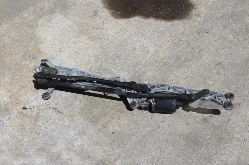 1997 LEXUS SC300 MOTOR LIMPADOR DE PARA-BRISA DIANTEIRO COM LIGAÇÃO 85110-24100 - Imagem 2 de 4