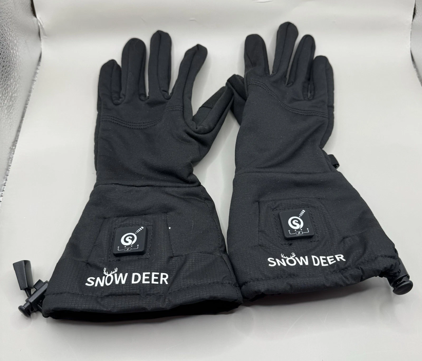 SNOW DEER UNISEX RECHARGEABLE HEATED GLOVES USED SIZE M/L