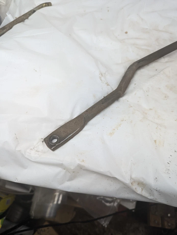 Eslabón de arrastre de dirección de tractor Simplicity Conquest 1722541SM Foto 2 de 4