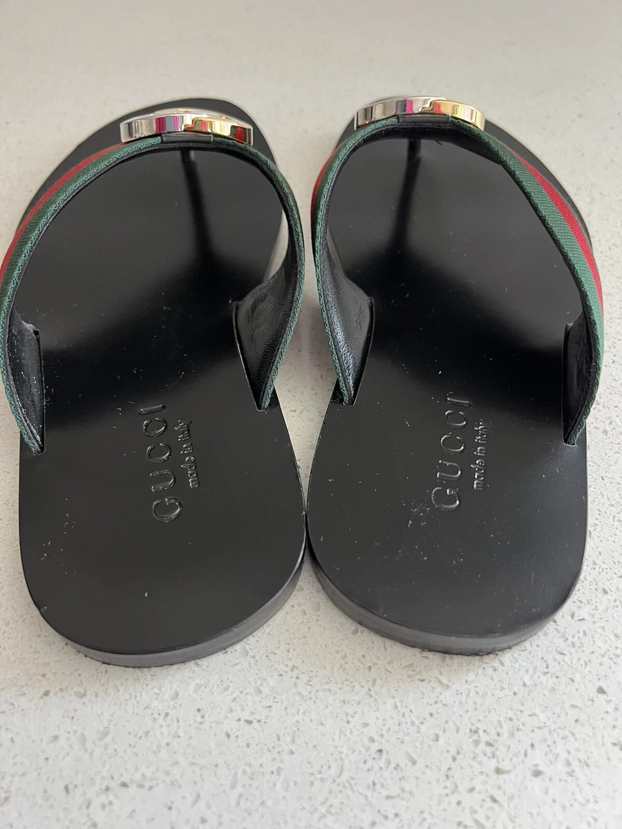 Gucci wolf shop flip flops