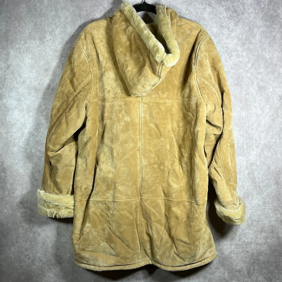 Chaqueta de gamuza Dennis Basso para mujer grande tostada con capucha forrada de piel sintética esposas de la mafia Foto 4 de 4