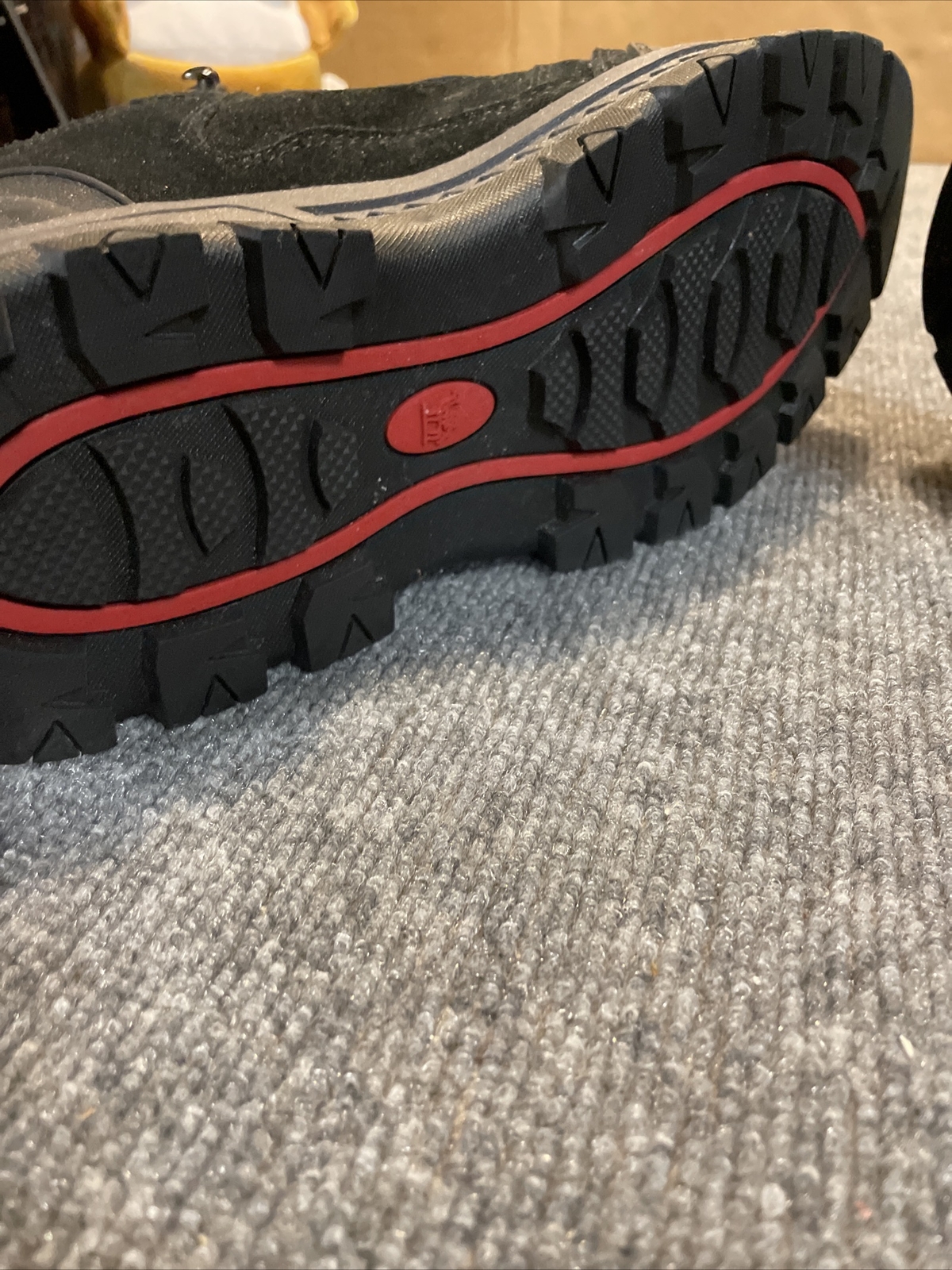 Camel Crown Size 12.5 Black Hiking Shoes