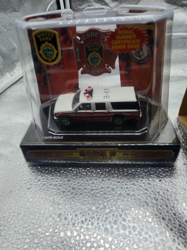 CODE 3 Collectibles Winter Park,Fl. BATALLION CHIEF Chevy SUBURBAN!!! MINT!!! - Image 3 of 4