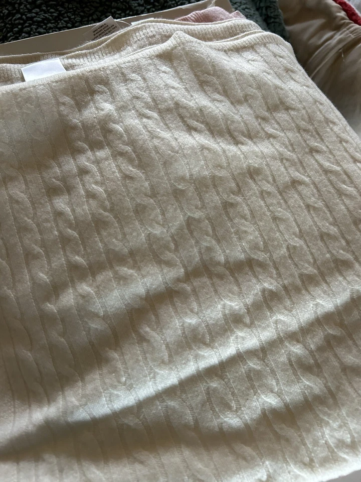 Manta de recepción unisex Edgehill Collection 100% CACHEMIRA Cable Bebé Marfil Nueva con etiquetas Foto 2 de 4
