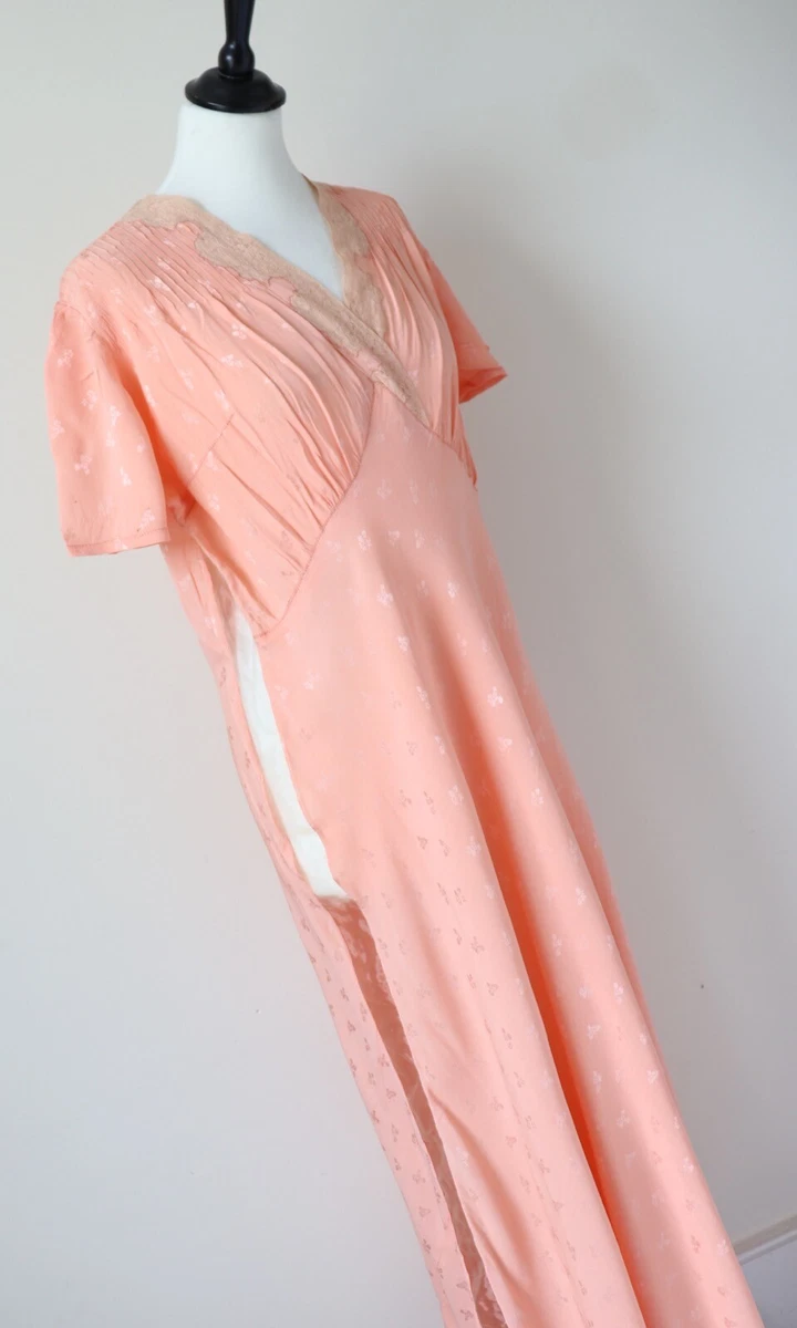 Vintage 1940s / 1950s Maxi Nightdress / Evening Dress - Salmon Pink - M / UK 12 Vintage 1940s / 1950s Maxi Nightdress / Evening Dress - Salmon Pink - M / UK 12