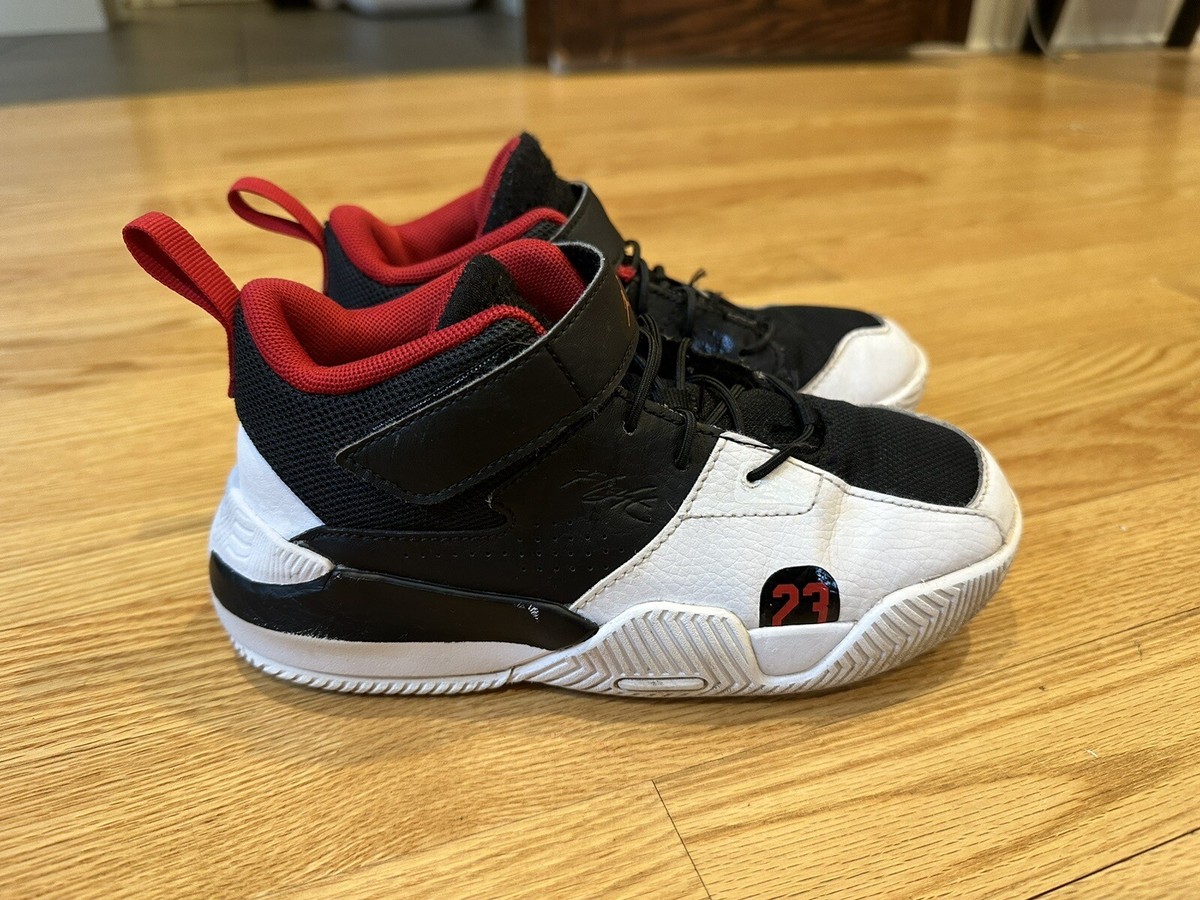 Kids NIKE AIR JORDAN MAX AURA BLACK (DQ8399 061), SZ 1Y EUC