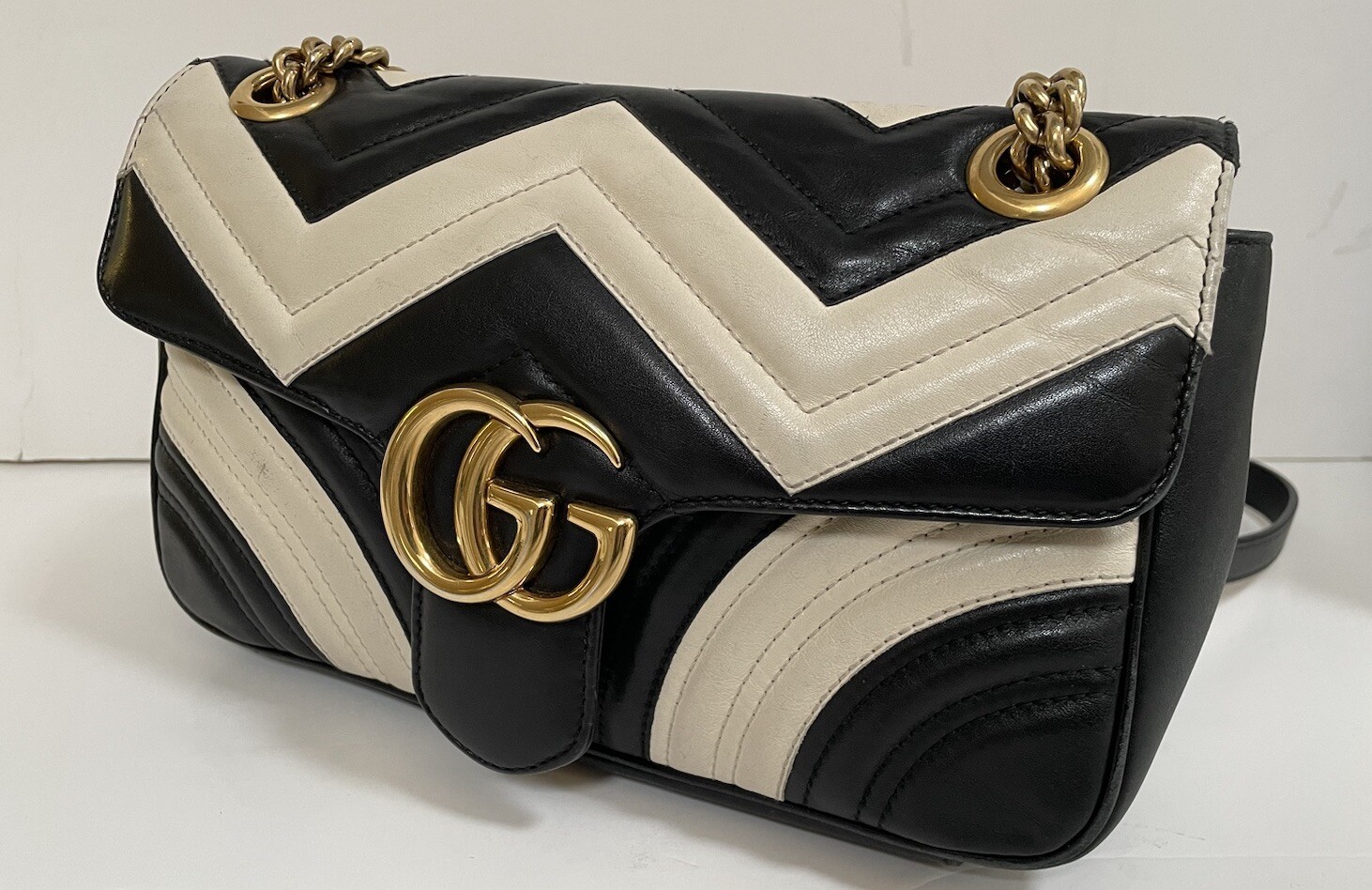 Gucci GG Marmont Small Black/White Chevron Quilted Leather Bag - Limited Edition image 4