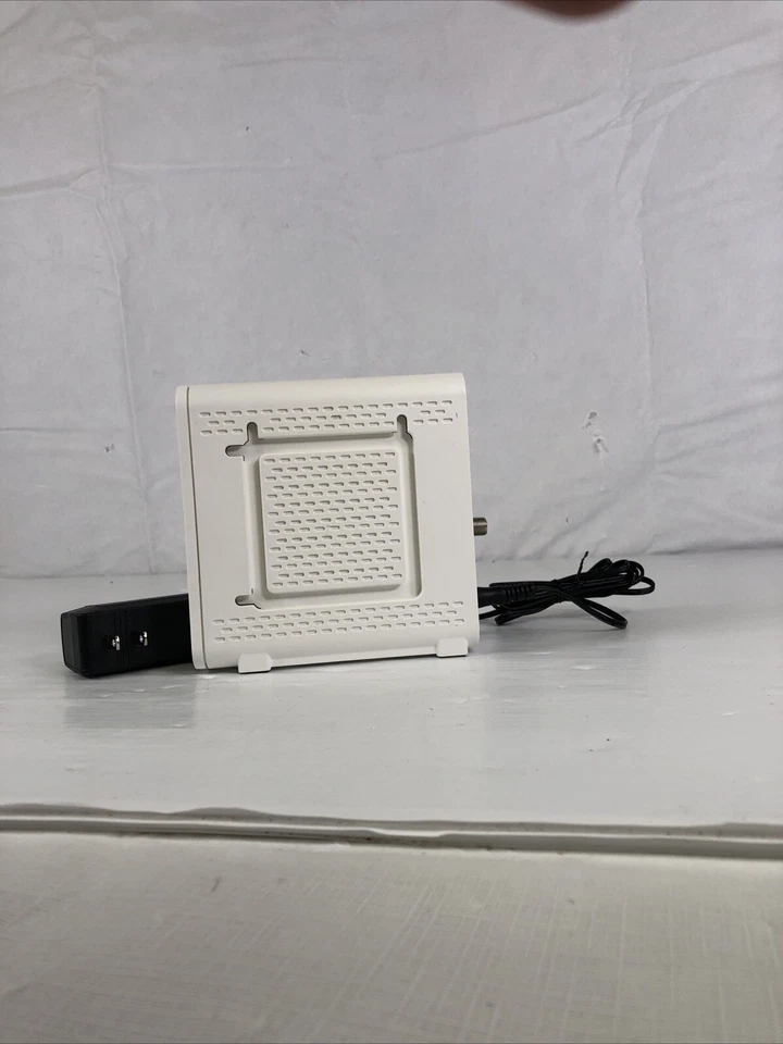 ARRIS SURFboard SB6141 Docsis 3.0 Cable Modem - Image 2 of 4