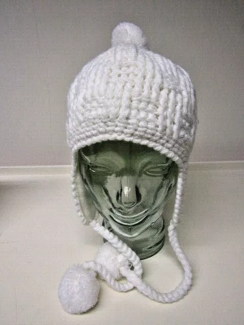 Womens white bobble hat hotsell