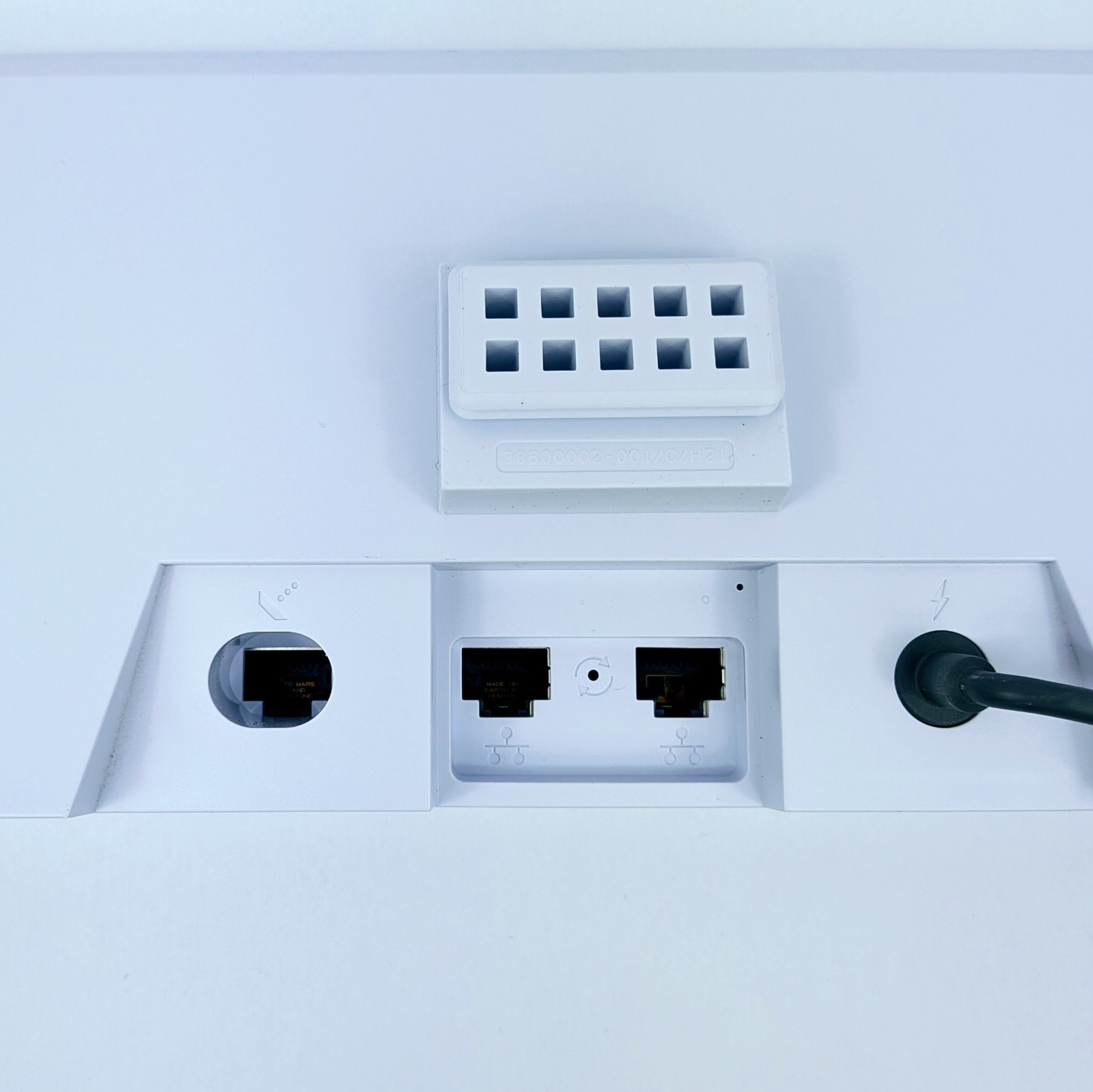 STARLINK GEN 3 Standard Kit Satellite UTA-232 Internet Router UTR-232 & UTP-232L