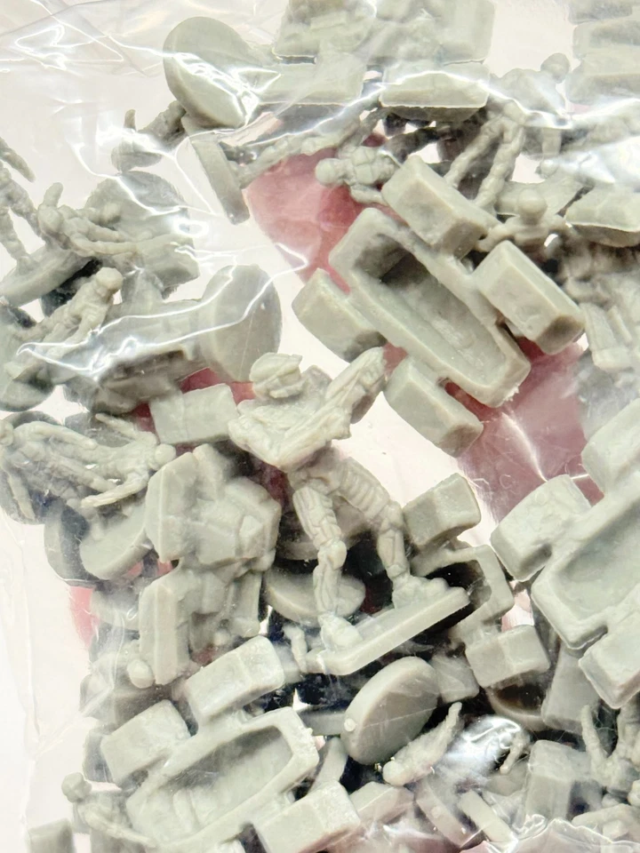 Halo Risk Legendary Edition Replacement Gray UNSC Marines Spartans Chief New - Image 3 of 4