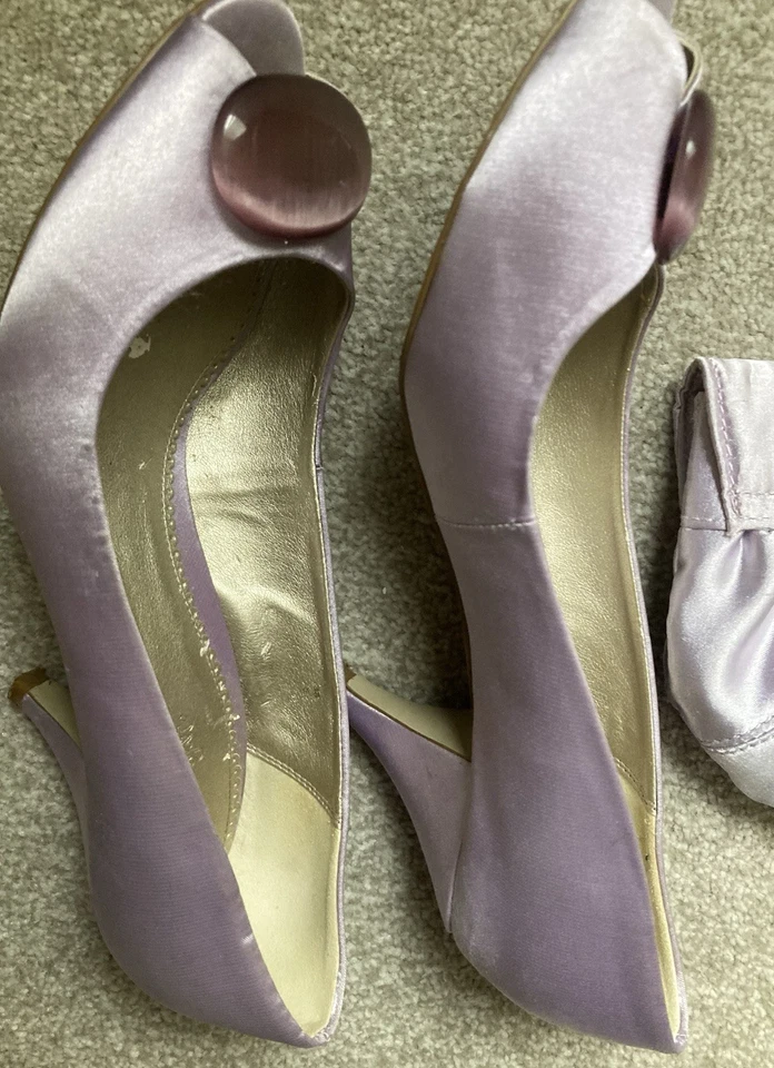 Phase Eight Matching Mauve Shoes and Clutch Bag Size 5 Shoes - Image 2 of 4