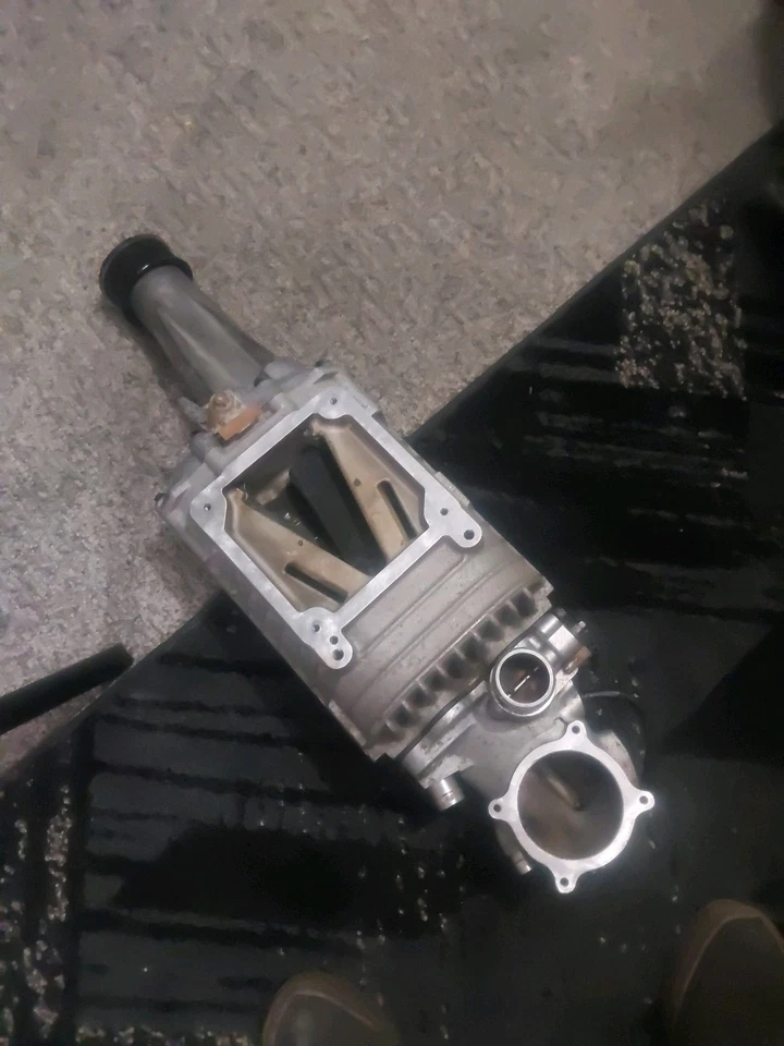 Jaguar Supercharger 4.2L V8 2002-2010 XJR XKR S-Type-R XF BUENOS RODAMIENTOS Foto 2 de 3