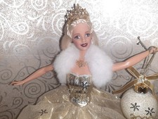 2000 BARBIE CELEBRATION MATTEL HOLIDAY MAGIA DELLE FESTE NUOVA IN SCATOLA NRFB