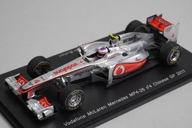 McLAREN MERCEDES MP4-25 GP CANADA 2010 L. HAMILTON MINICHAMPS 1:43 McLAREN MERCEDES MP4-25 GP CANADA 2010 L. HAMILTON MINICHAMPS 1:43