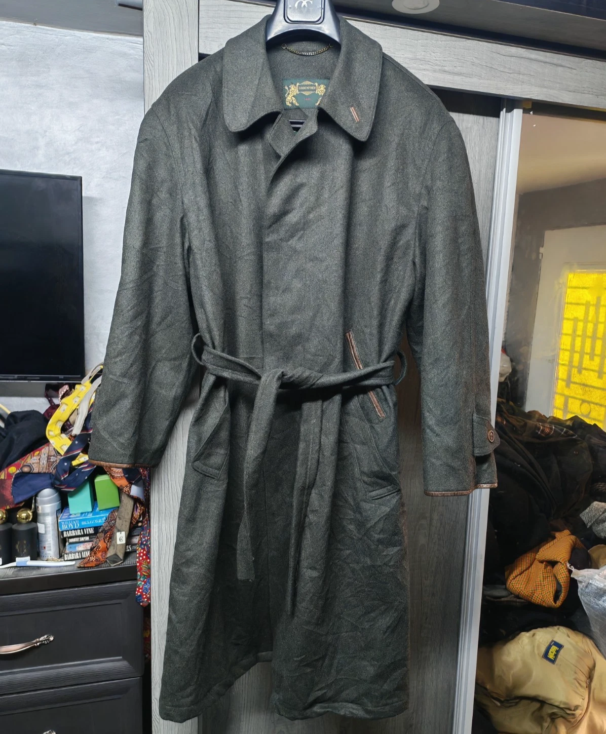Vintage Lodenfrey pure wool classic belted olive green over coat 46R 46S XL