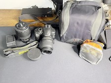 Nikon D5000 12.3MP - VR AF-S DX 18-55mm, D55-200, Vitacon .045x, Tripod