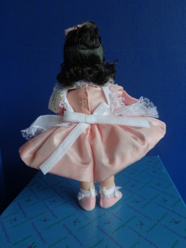 8" DOLL "WENDY LOVES BEING BEST FRIENDS" WITH CHARM MAD ALEX CLUB EXCLUSIVE - Picture 7 of 11