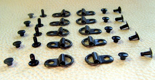 10 Piezas Anillo Ojales Corpión Incl. Remaches Para Fijar Negro Nuevo Corpiño - Imagen 2 de 3