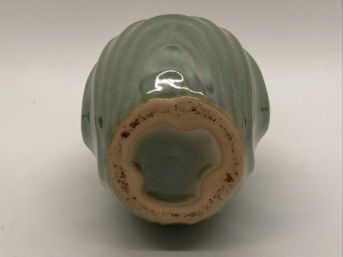 Celadon Glazed Art Pottery Ridged Bud Vase 5.25" x 3.25" - Bild 10 von 11