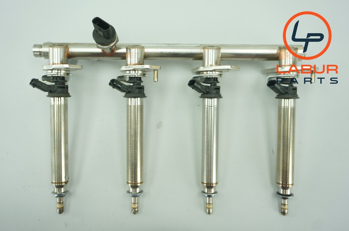 A1436 W205 MERCEDES 15-18 C CLASS ENGINE FUEL INJECTOR RAIL