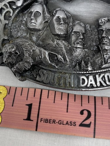 Vtg. 1985 Siskiyou Williams MT Rushmore South Dakota Belt Buckle LE W/COA & Box. - Picture 4 of 5