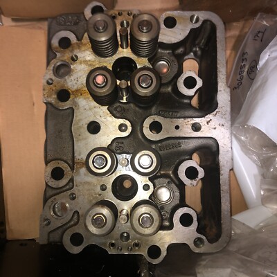 New! Original Cummins Cylinder Head for ISMe420 3081227