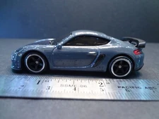 HW Hot Wheels Porsche 718 Cayman GT4 - 1:64 loose