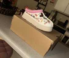 UGG Tazz Slipper Humberto Cruz Pop Sketch (Women's) Size 7