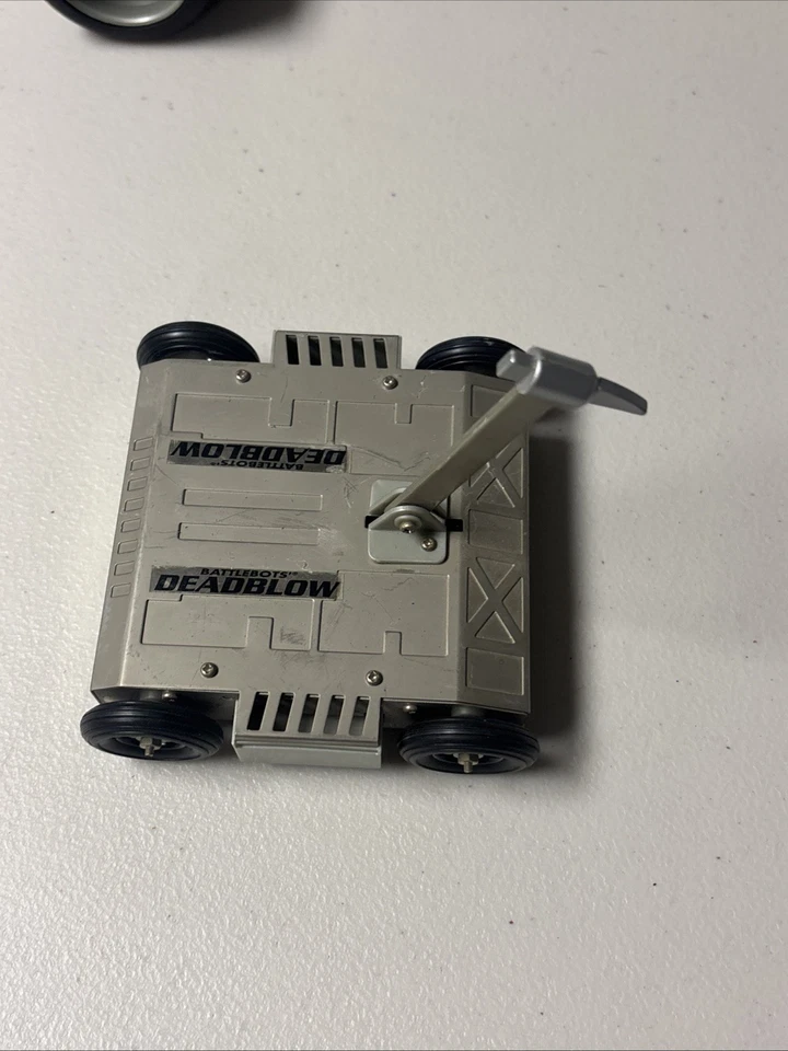 BATTLE BOTS Road Champs 2001 Vintage REPAIR OR FOR PARTS ROBOTS Some Working - Image 3 of 4