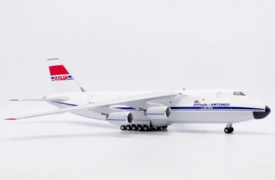 JC Wings Antonov An-124-100 AirFoyle ''Ruslan'' CCCP-82008 1:200 Modellflugzeug