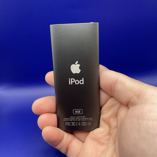 Apple iPod Nano 4th Generation Black A1285 8 GB Works Great- *Needs Battery* - Picture 3 of 11