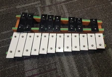 Vintage Student Glockenspiel Xylophone Rhythm Band Inc Japan no mallets 20 Note