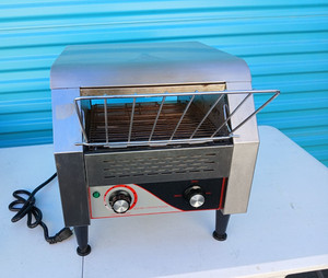 Electric Conveyor Toaster TT-300 – 1.9kW Commercial Bread / Bun Toaster 110V