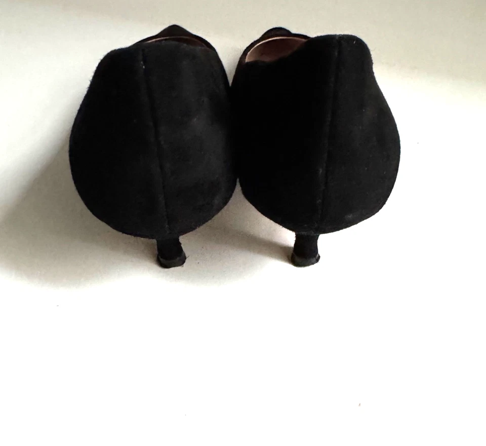 Bombas femininas Stuart Weitzman Poco Black Peau salto gatinho noite 8 N usadas uma vez - Imagem 3 de 4