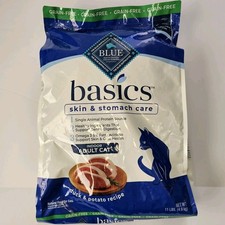 Sale Blue Buffalo True Solution Healthy Weight Control Adult Dry Cat Food, 11 lb