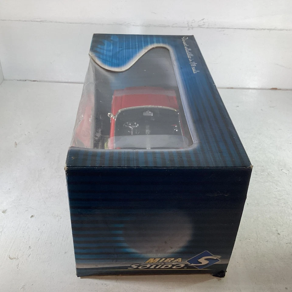 Solido Mira 1964 1/2 Red Ford Mustang Convertible 1:18 Diecast Vehicle - Image 3 of 4