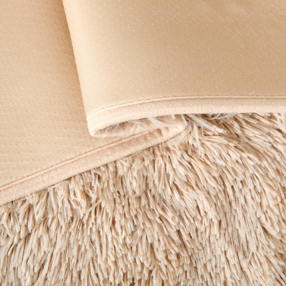 Fluffy Rugs Large Shaggy Rug Bedroom Living Room Anti Slip Soft Carpet ...