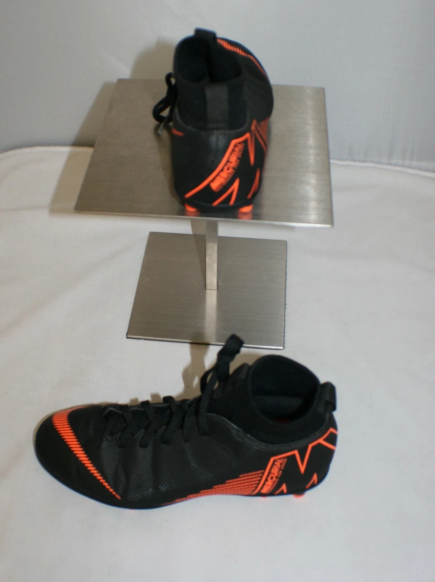 Mercurial engineered clearance for speed orange