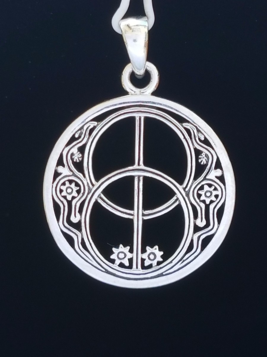 Chalice Well Sterling Silver Pendant Designer Unique Fine Jewelry Chalice Well Sterling Silver Pendant Designer Unique Fine Jewelry