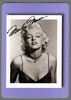 Marilyn Monroe Center Portrait - Full Body Bathing Suit Pose on Pip Playing Card