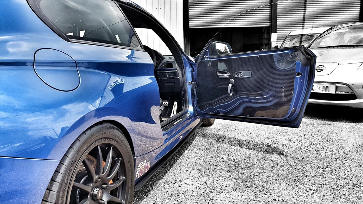 2x BMW E36 SALOON-Sedan-Touring * 1mm CARBON FRONT Door Card