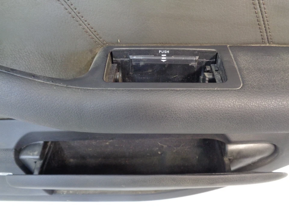 DK809156 2001-2005 AUDI A6 PANEL PUERTA INTERIOR TRASERO DERECHO NEGRO OEM Foto 3 de 4