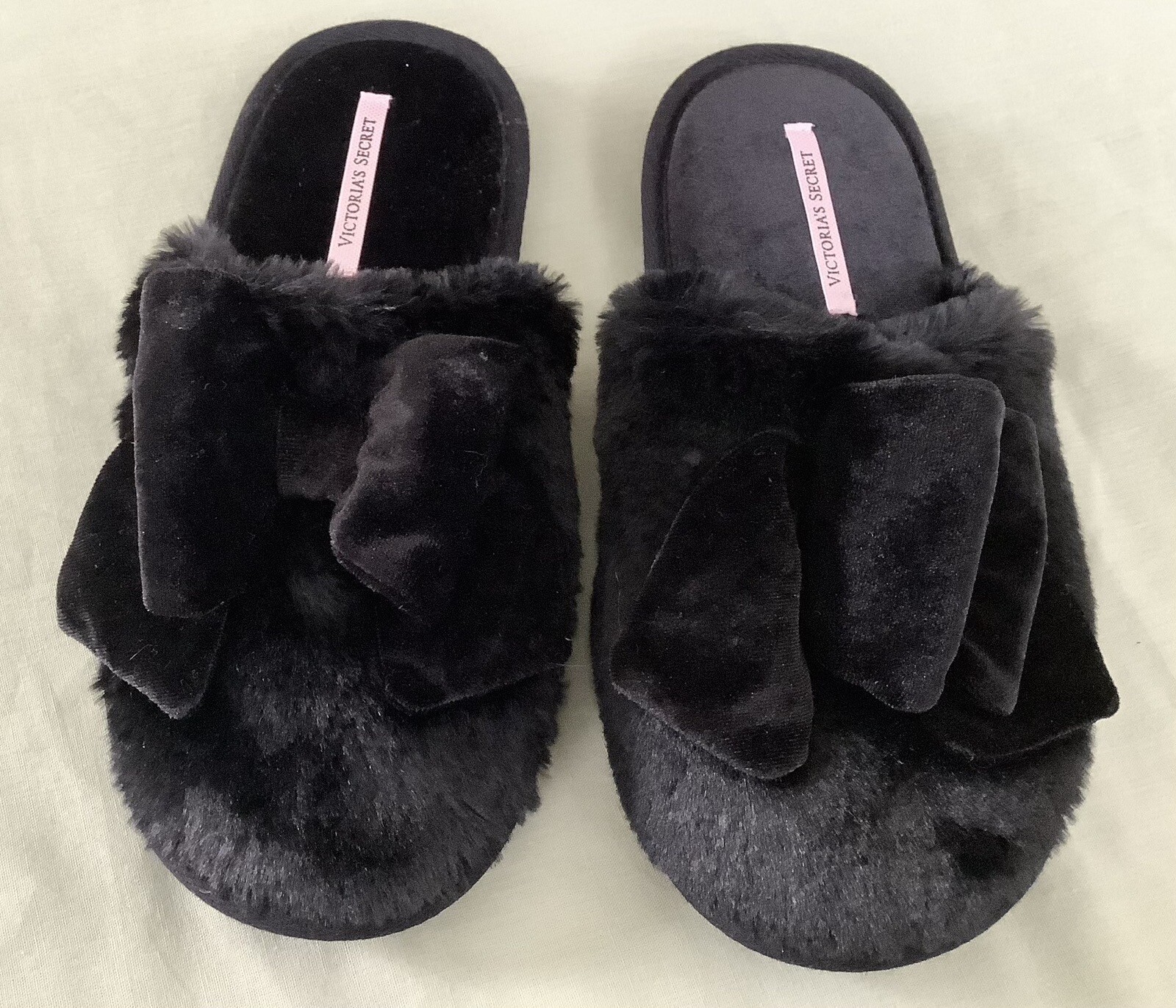 SAOLA Pantofole donna Victoria’s Secret peluche nere pelose INDOSSATE UNA SOLA VOLTA! Tg. Grande