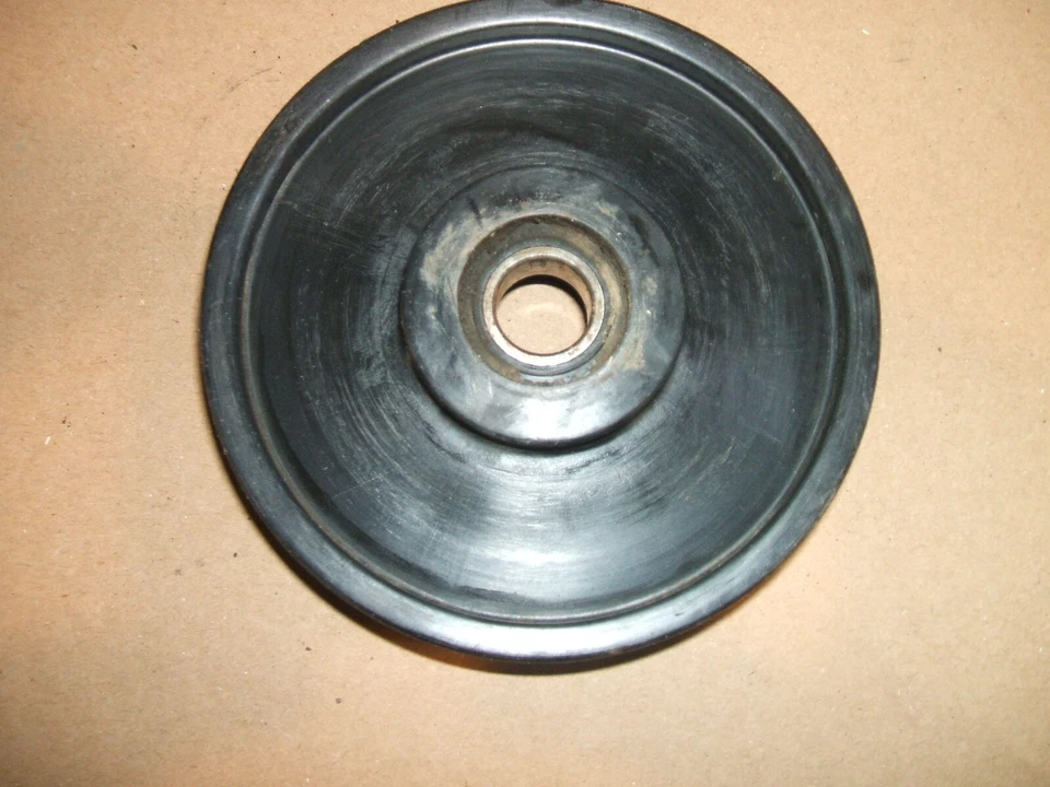 1987 Polaris Sprint ES 轨道托架车轮,P/N 1543017 — 第 3/4 张图片