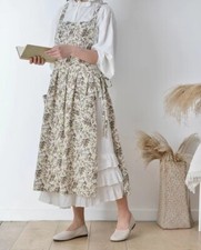Exquisitely printed gardening apron with adjustable elegant cooking skills