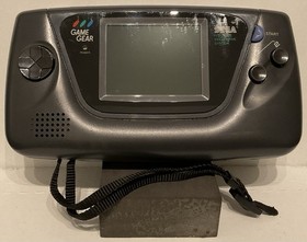 SEGA GAME GEAR (Model 2110) w/Dynasound Bag, 3 Games, AC Plug-In, Auto RF Switch
