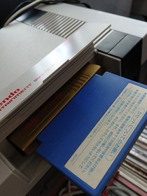 Honey Bee HoneyBee Adaptor play Famicom to Nintendo NES 60 to 72 Pin Converter