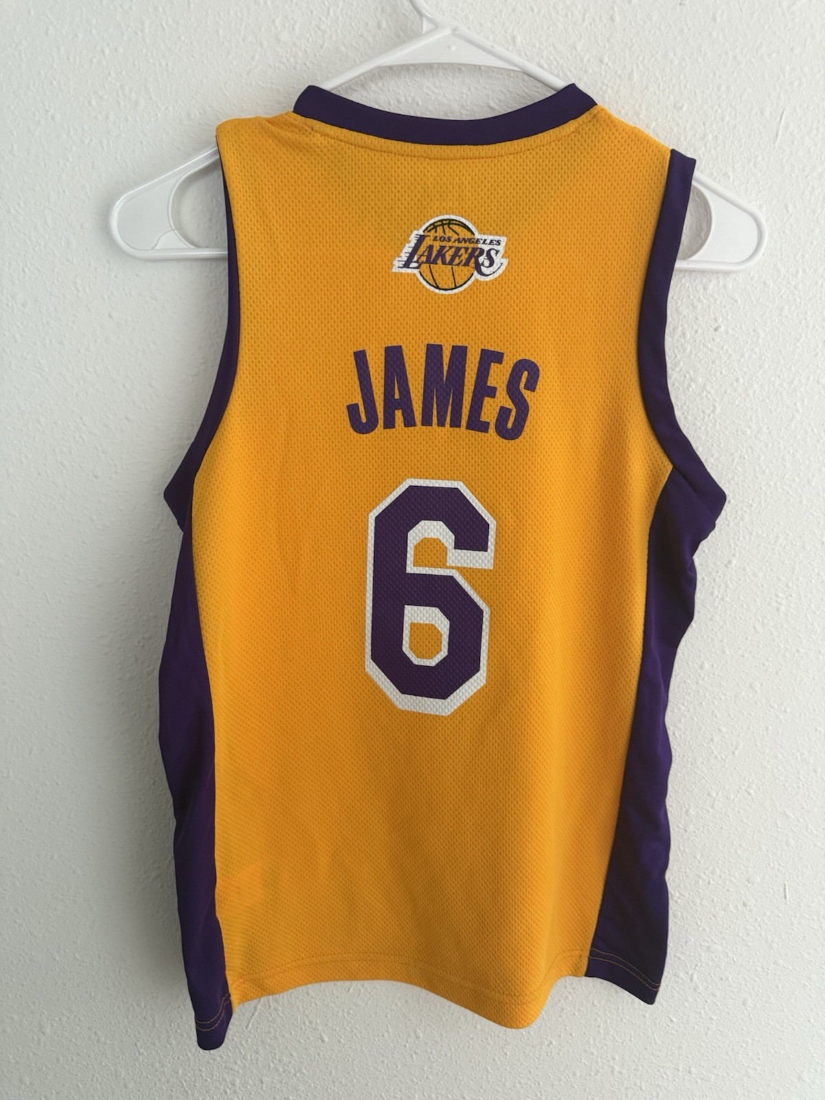 LeBron James #6 Los Angeles Lakers Jersey Boys  Sz (M)NBA  Tx3 Cool New No Tags